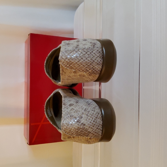 Aerosoles Loafers - Picture 5 of 9